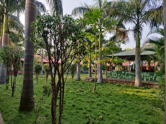 Tadoba Tiger Valley Resort Tadoba Mohurli Екстериор снимка